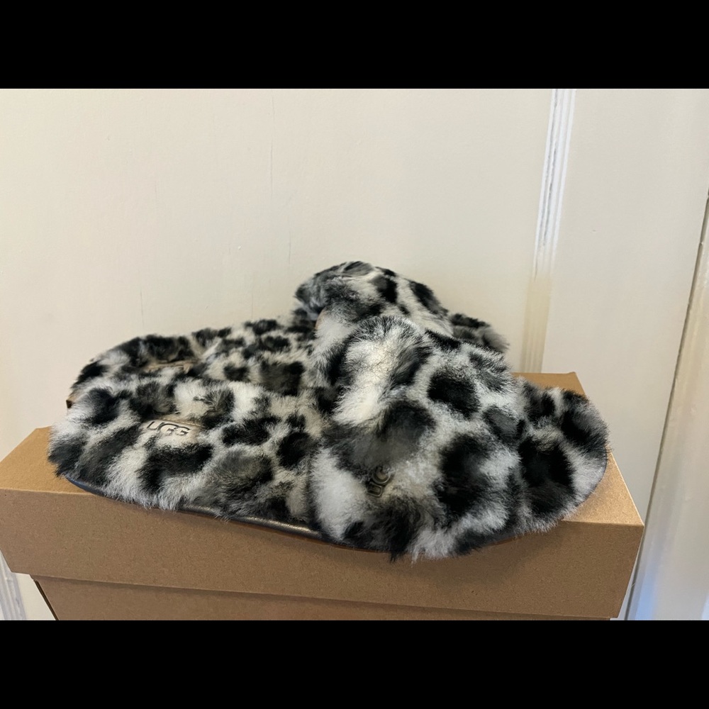 UGG Fluff Slide *New*🔥